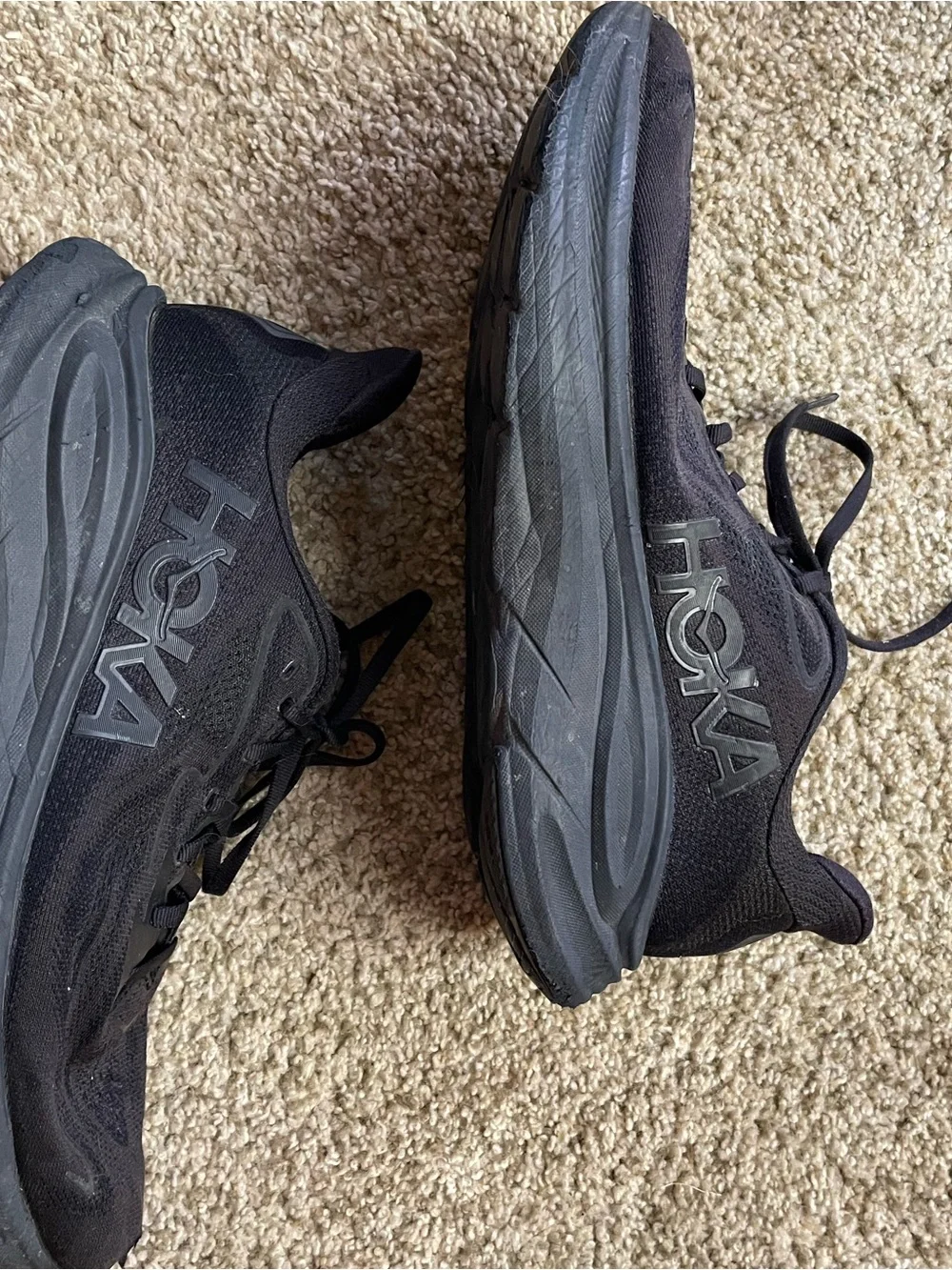 Hoka Men's Black Athletic Running Sneakers Clifton 10 black on black 10.5